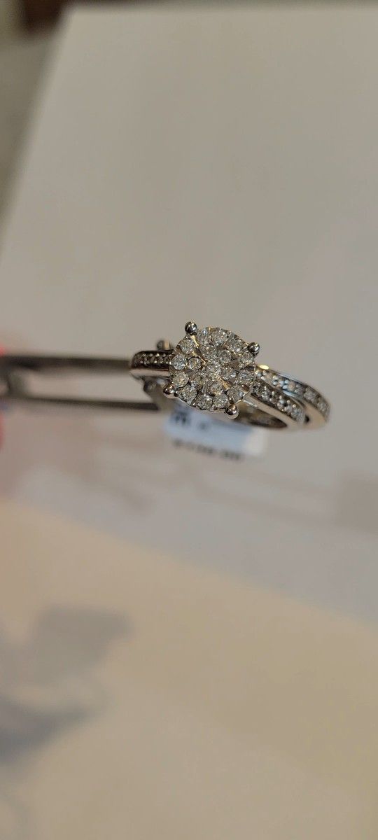 Sterling Silver Wedding Set Size 7 1/3 CTTW $100.00
