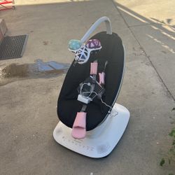 Mamaroo Multi Motion Baby Swing