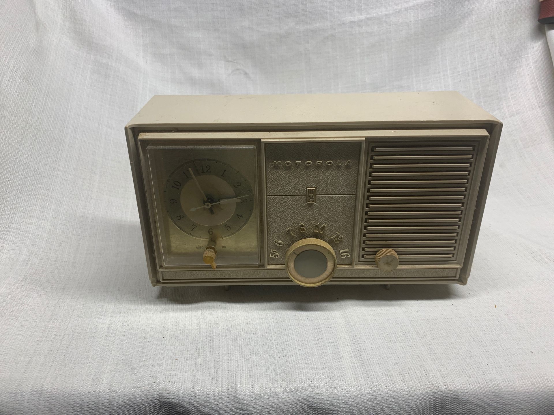 Old antique radio Motorola