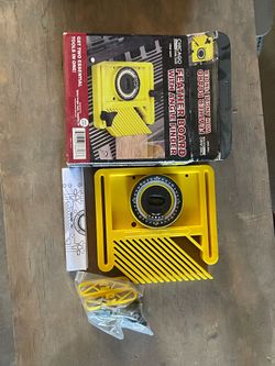 Chicago Electric Feather Board with Angle Finder