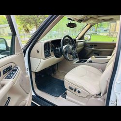 2005 Chevy Tahoe 