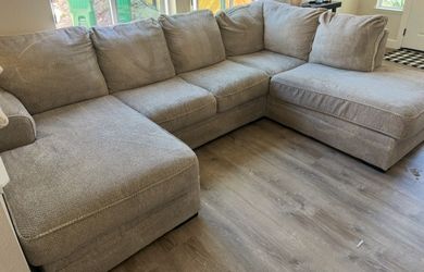 Like new sectional
