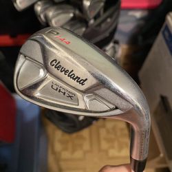 Cleveland Launcher UHX Pitching Wedge