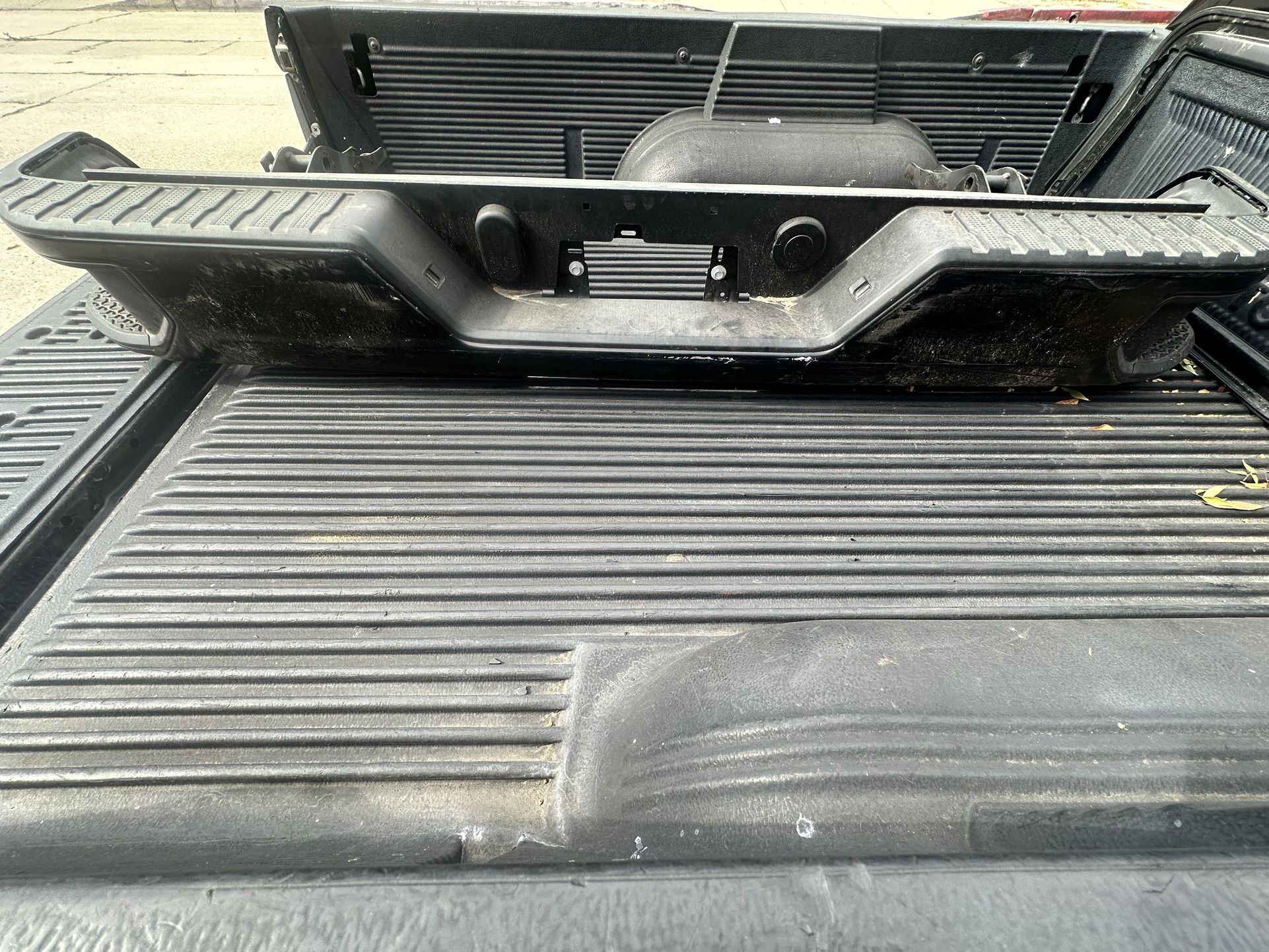 Chevrolet Silverado Rear Bumber With Harness