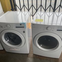 New LG Front Load Washer & Gas Dryer 