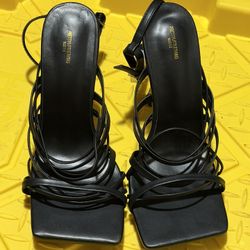 Pretty Little Things Wide Foot Women’s High Heels Size 5