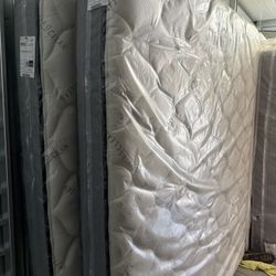 King Size Mattress By Spring Air 