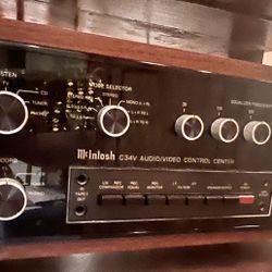 McIntosh MR7082 AM/FM Tuner