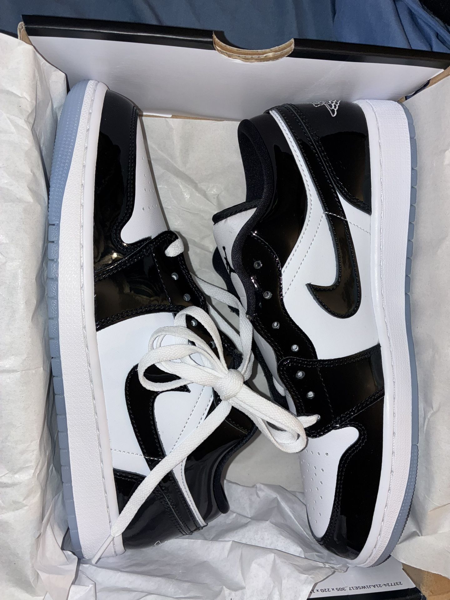 Air Jordan 1 Low Se Size 10.5