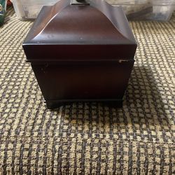 Vintage Bombay Company Wooden Musical Keepsake Box