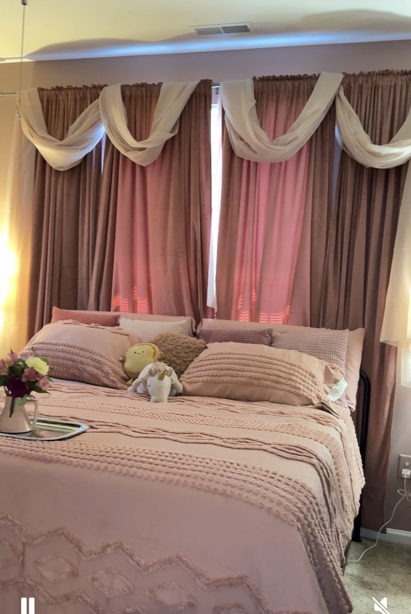 King Size Bed, Bed frame, And Platform