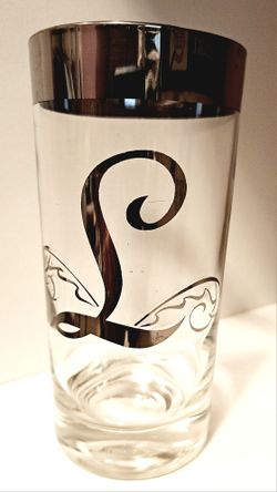 Personalized Glass  with the letter  L