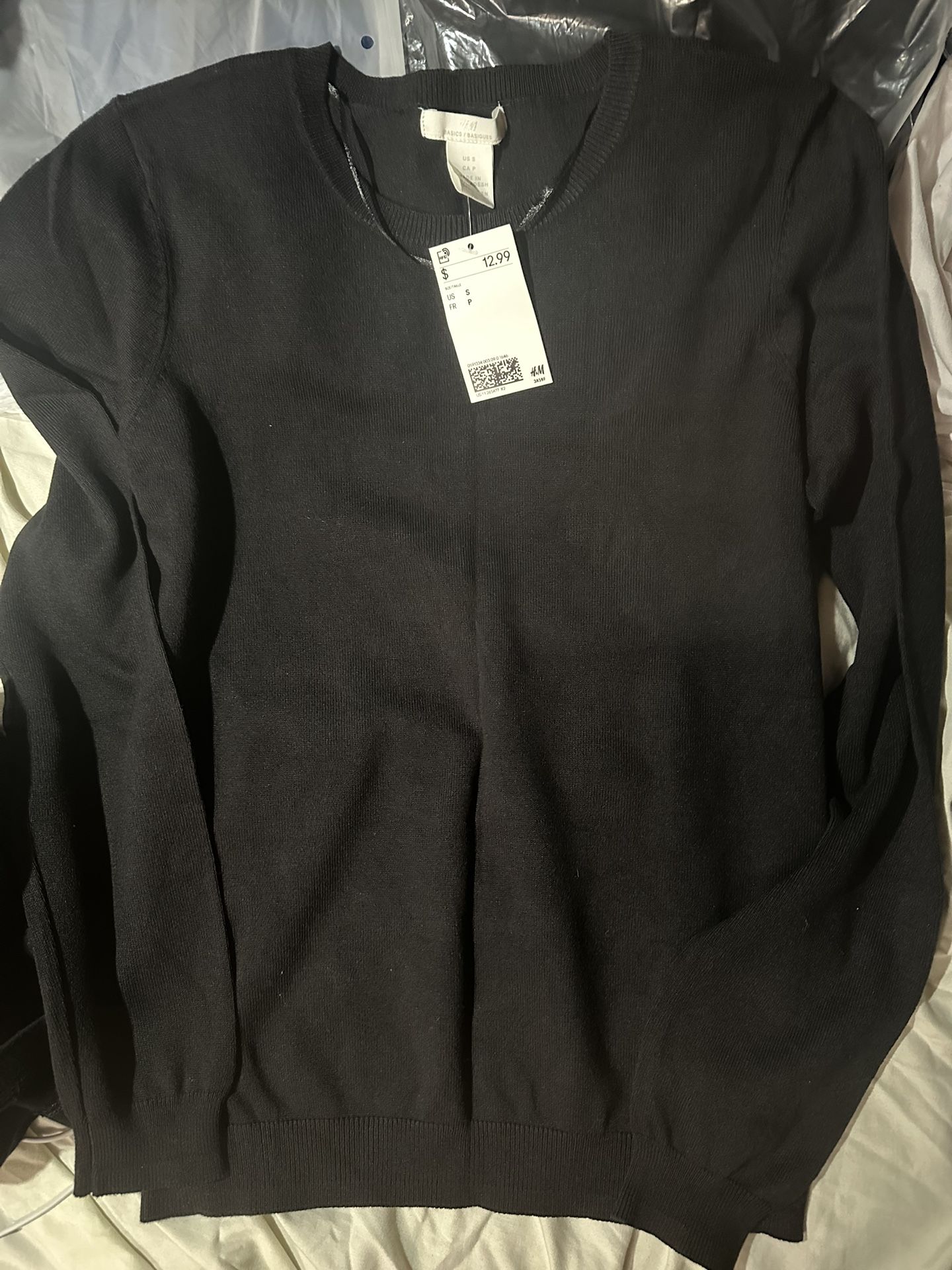 New H&M Black Long Sleeve Top - Size S