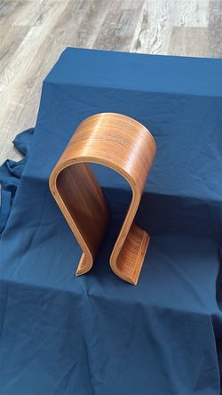 headphone stand