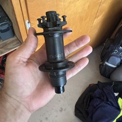 Specialized MTB hub / Shimano SLX Hub
