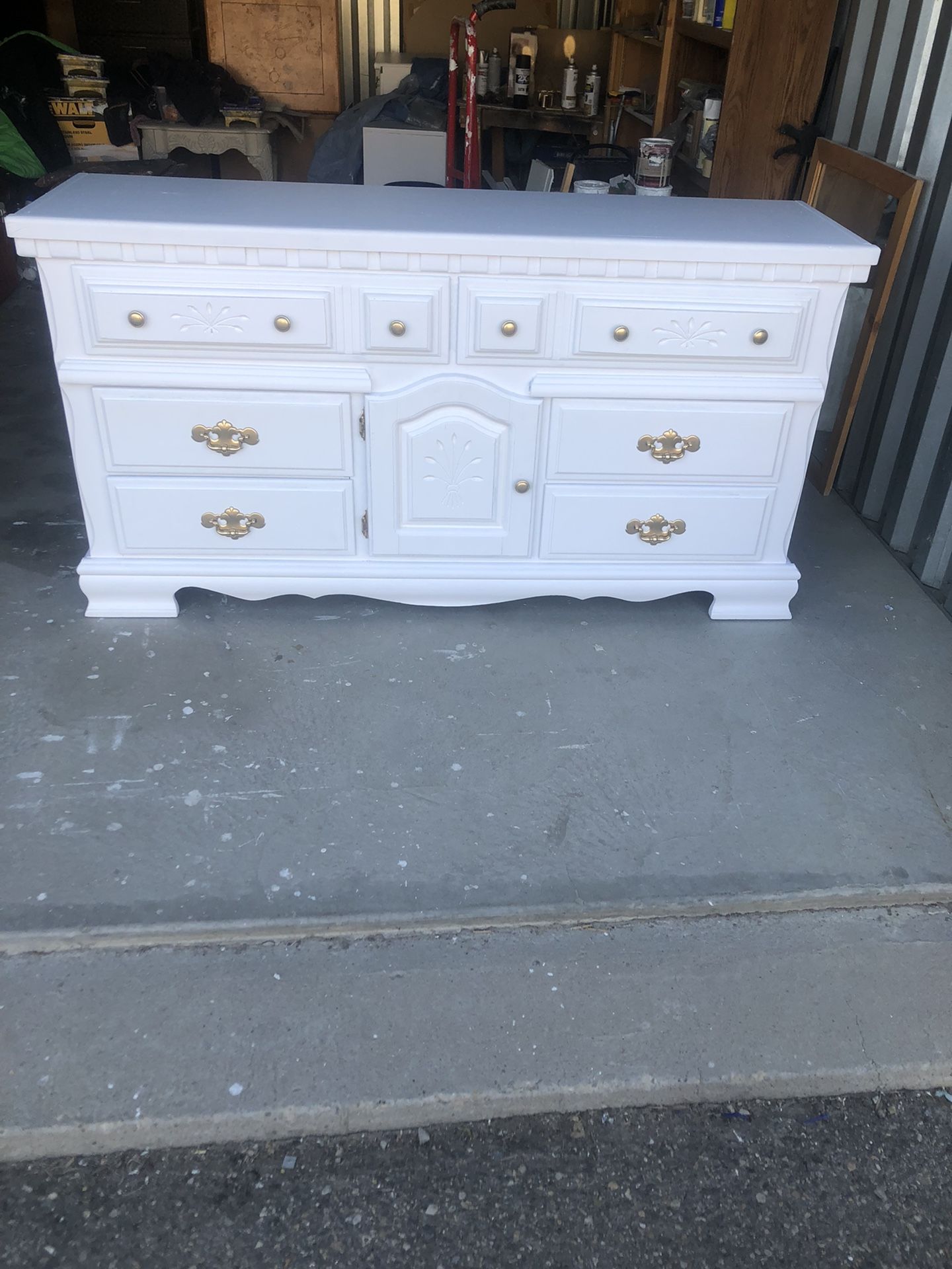 White 6 Drawer 1 Door Dresser