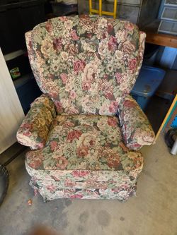 Vintage rocker recliner