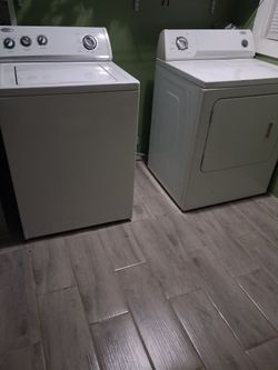 Whirlpool washer and dryer set both work great they are hooked up so you can see they work cash only