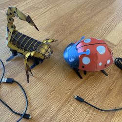 STEM kids’ toy (2) Kamigami robots (Scarrax and Lina Ladybug) by Mattel remote control children