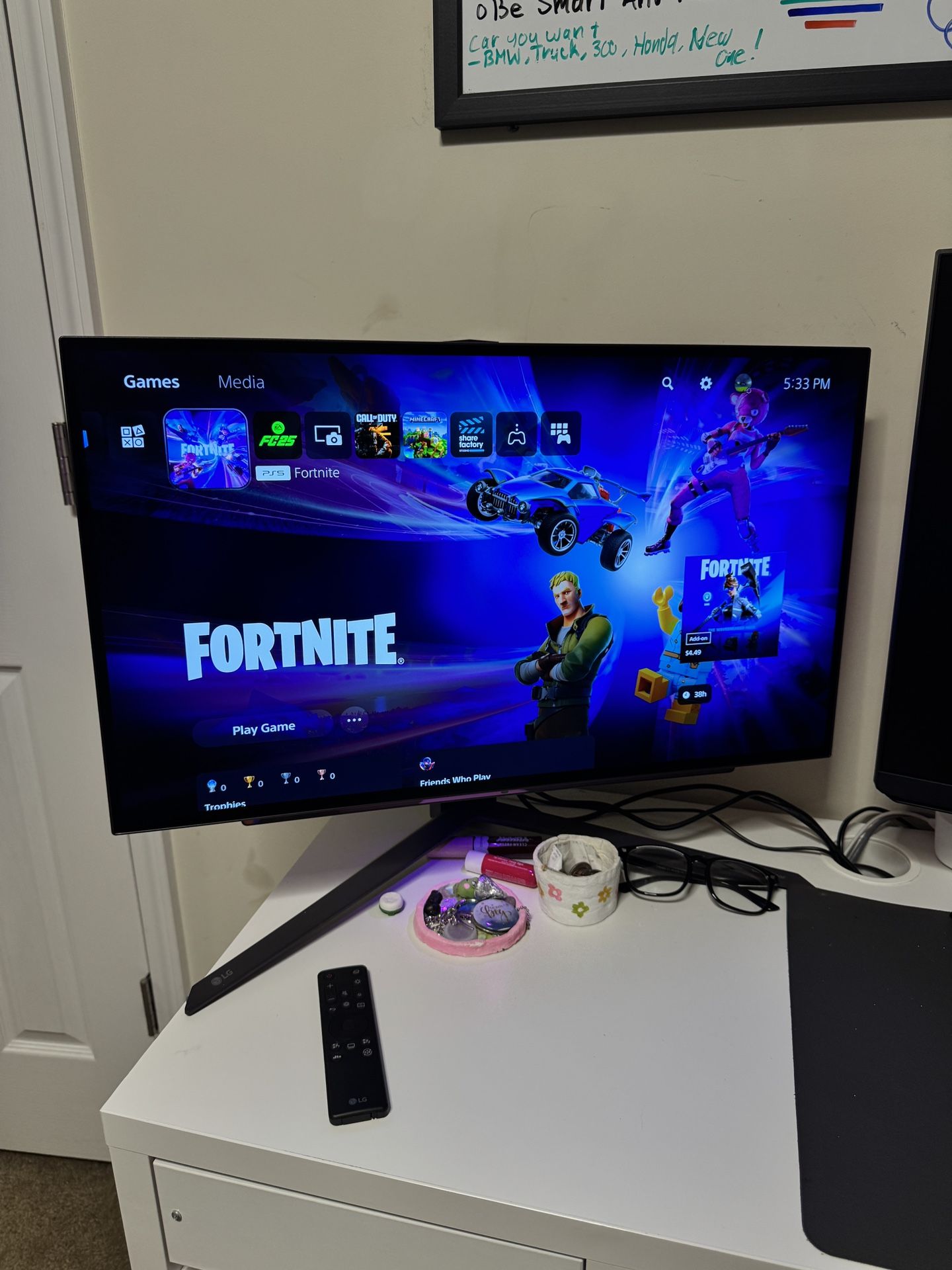 LG UltraGear 27” OLED GAMING MONITOR