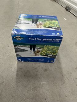 Stay and play wireless fence . Dog training collar