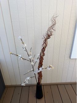 Vase decor 52”