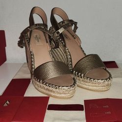 Valentino Garavani Stud Wedges