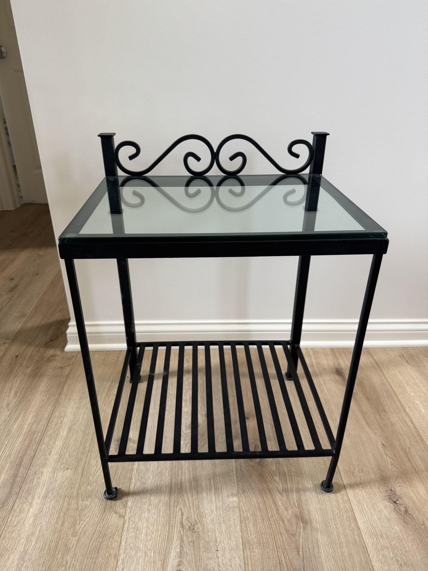 Black Metal Scroll Side Table