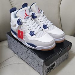Jordan 4 Retro 