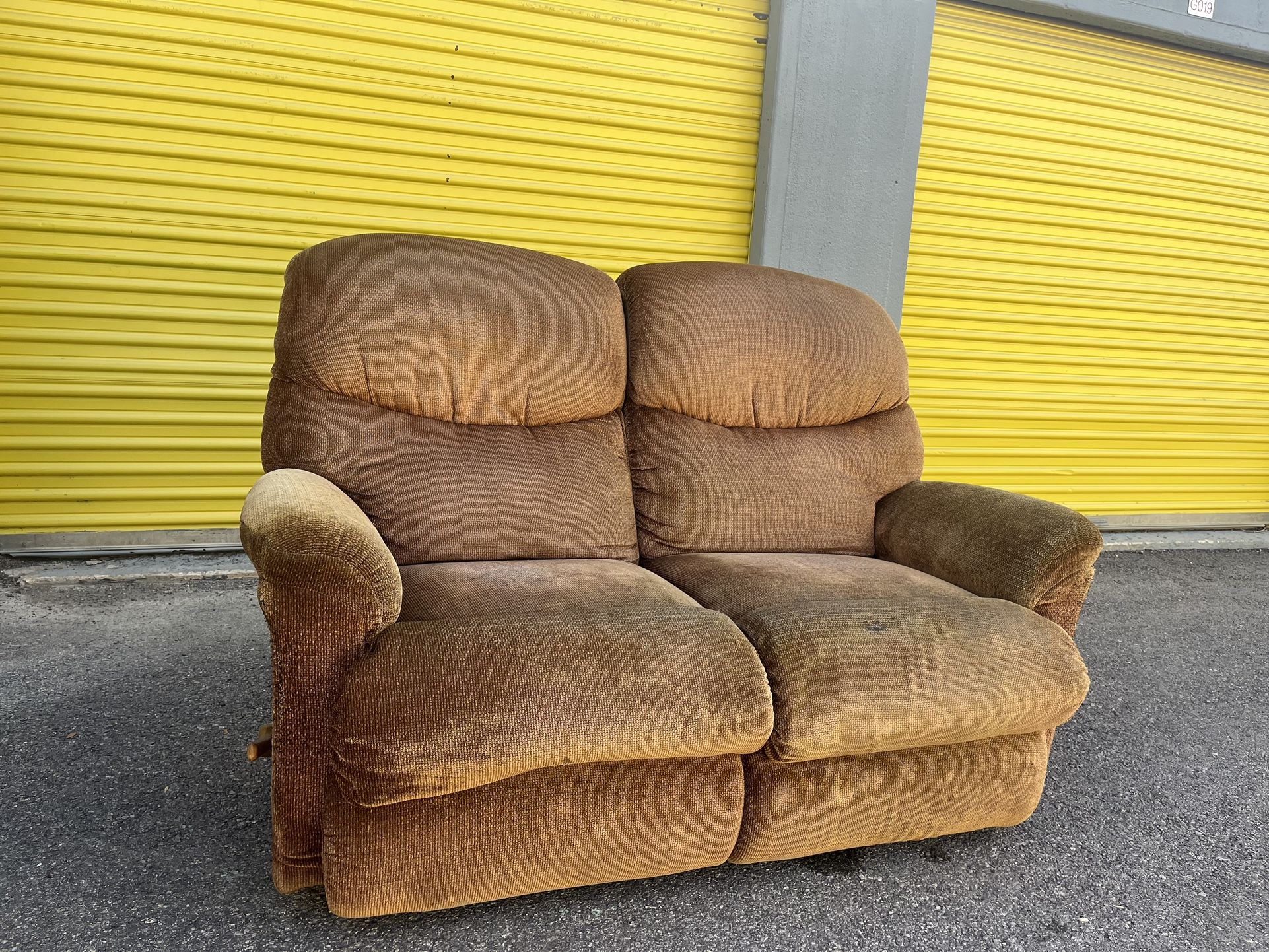 Free Delivery, Laz Z Boy Double Recliner Couch 