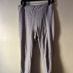 Plaid Yellow dressing pants Size large capri