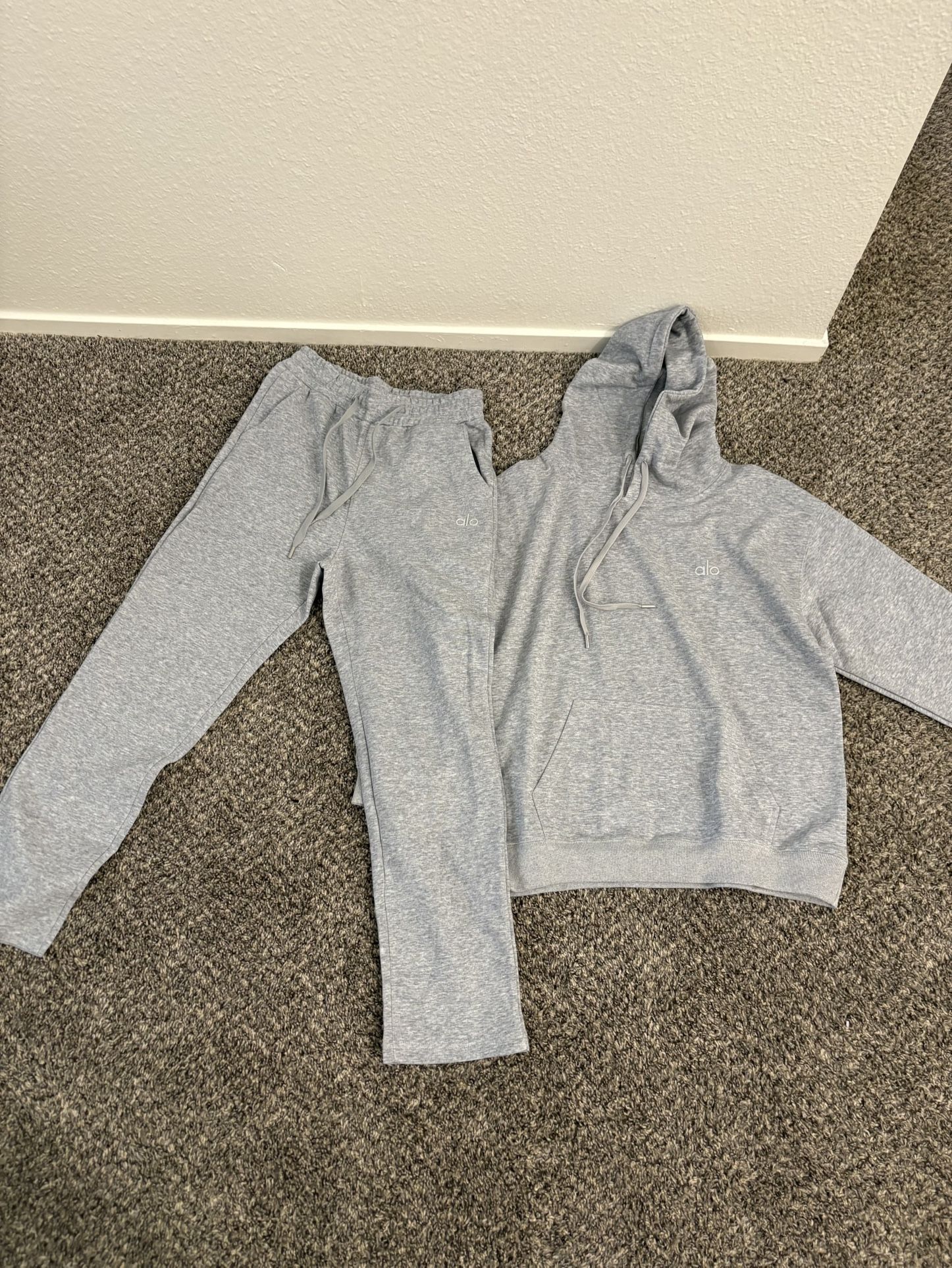 Men’s Alo Sweatsuit