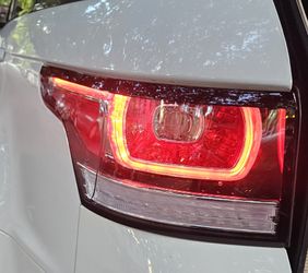Landrover range rover sport Driver side Tailight / Light for 2014, 2015, 2016, 2017, 2018