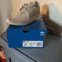 Brand New Adidas Size 4 Kids 