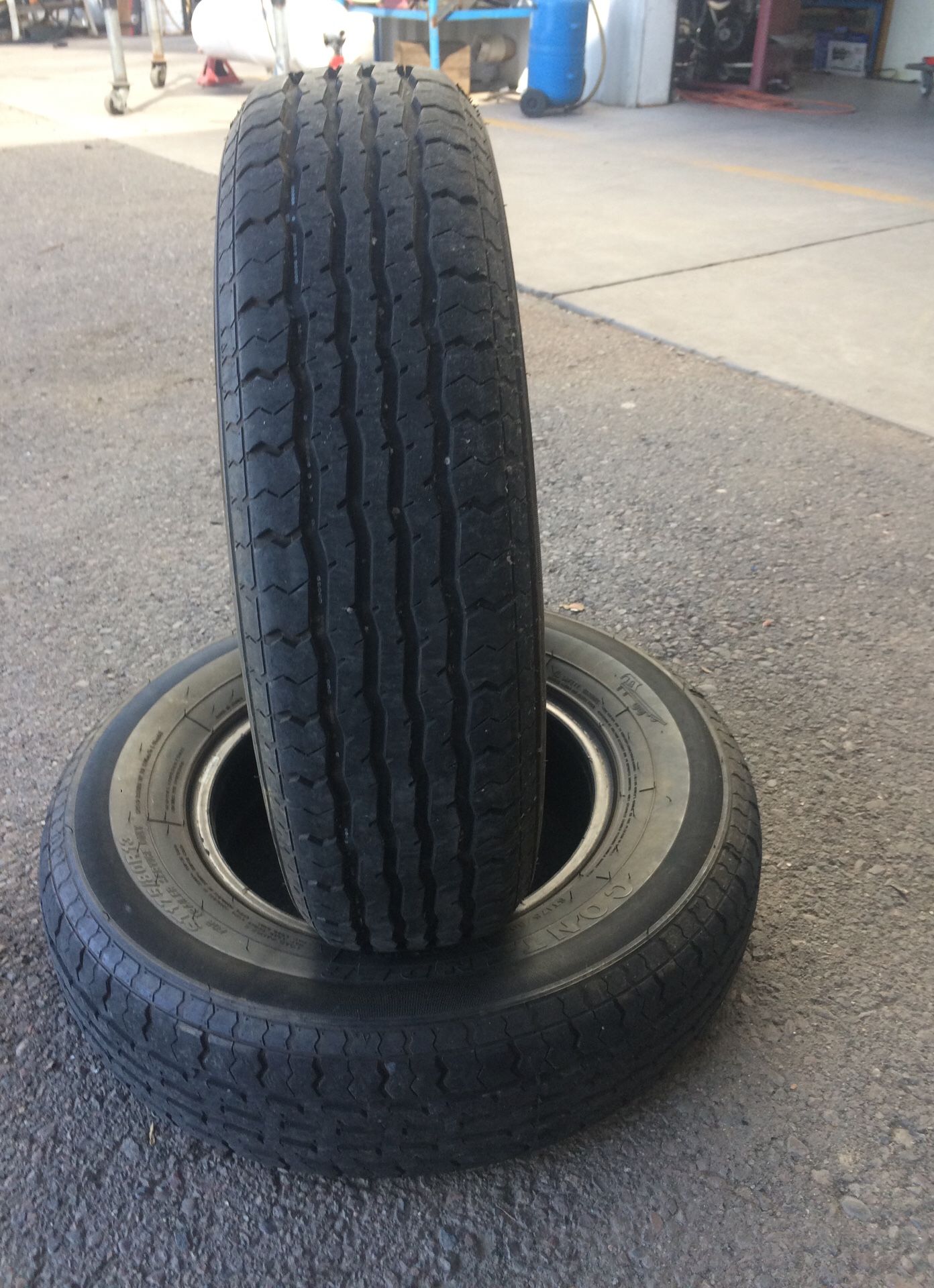 2 tires for trailers st175/80R13