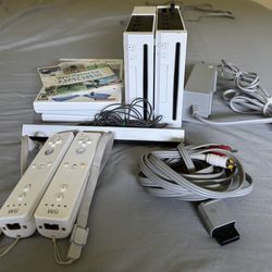 Nintendo Wii + Games