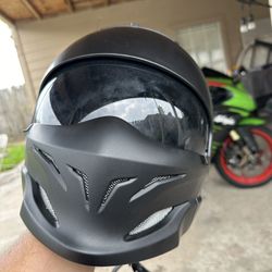helmet M