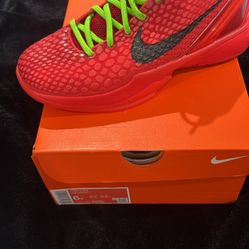 Kobe Grinches 