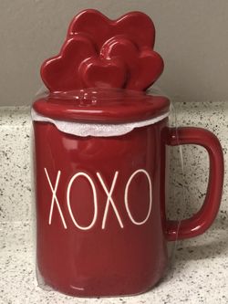 RAE DUNN XOXO WITH HEARTS TOPPER