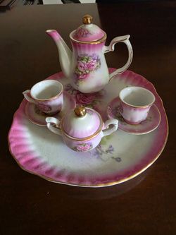 Victoria's Garden vintage tea set