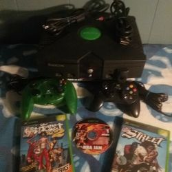 Xbox 360 Controllers And Games