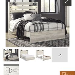Ashley furniture - Cambeck Bedroom Collection - Queen panel bed 