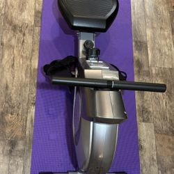 Rowing Machine – Great Condition!