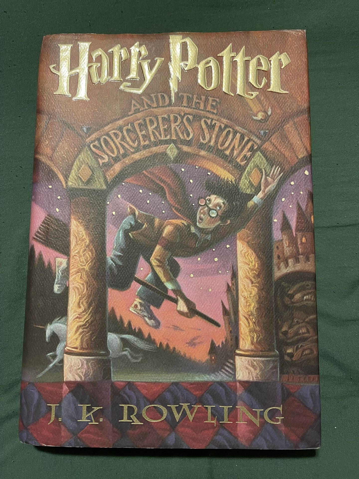 Harry Potter and The Sorcerer’s Stone First american edition - $2,800