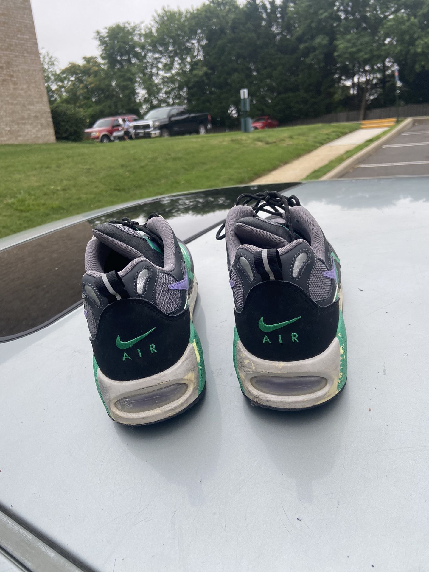 Very Clean size 11 Nike