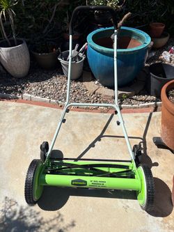 Green works 20inch push lawn mower with grass catcher