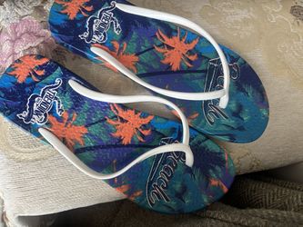 Beach flip flops #beachvibes