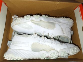 NIKE TENNIS SHOES!!!