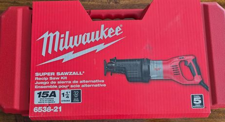 Milwaukee Super Sawzall 15A 6538-21