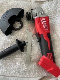 MILWAUKEE M18 BRUSHLESS NEW VERSION GRINDER TOOL ONLY NEW